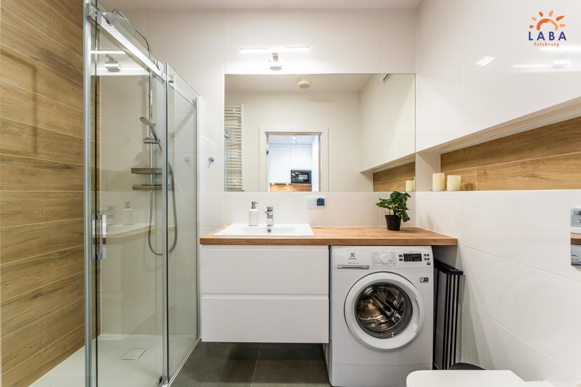 Laba Kolobrzeg Apartamenty Kollataja Z Parkingiem Εξωτερικό φωτογραφία