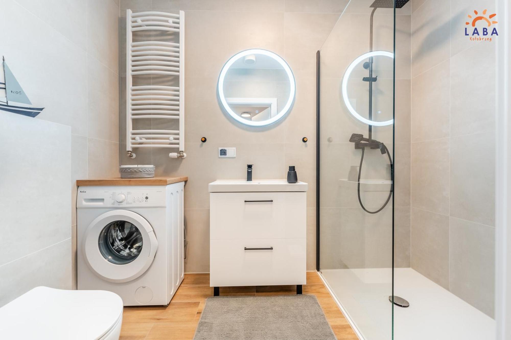Laba Kolobrzeg Apartamenty Kollataja Z Parkingiem Εξωτερικό φωτογραφία